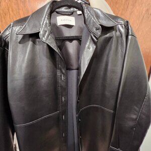 Aritzia peli jacket